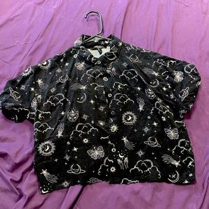 Cropped collared shirt space
